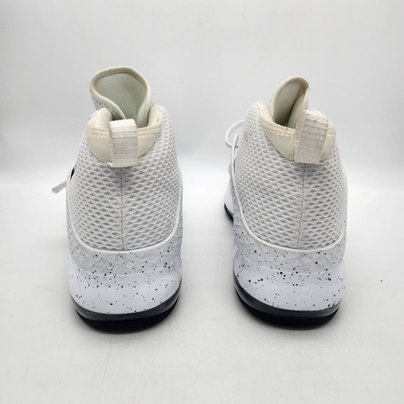 Nike Shoes Mens 18 Air Force Max 2 Basketball White Black AV6245-113 main image 14